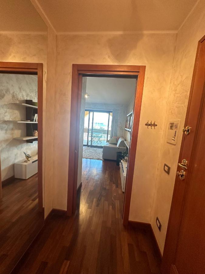 Al Porticciolo Apartamento Múggia Exterior foto